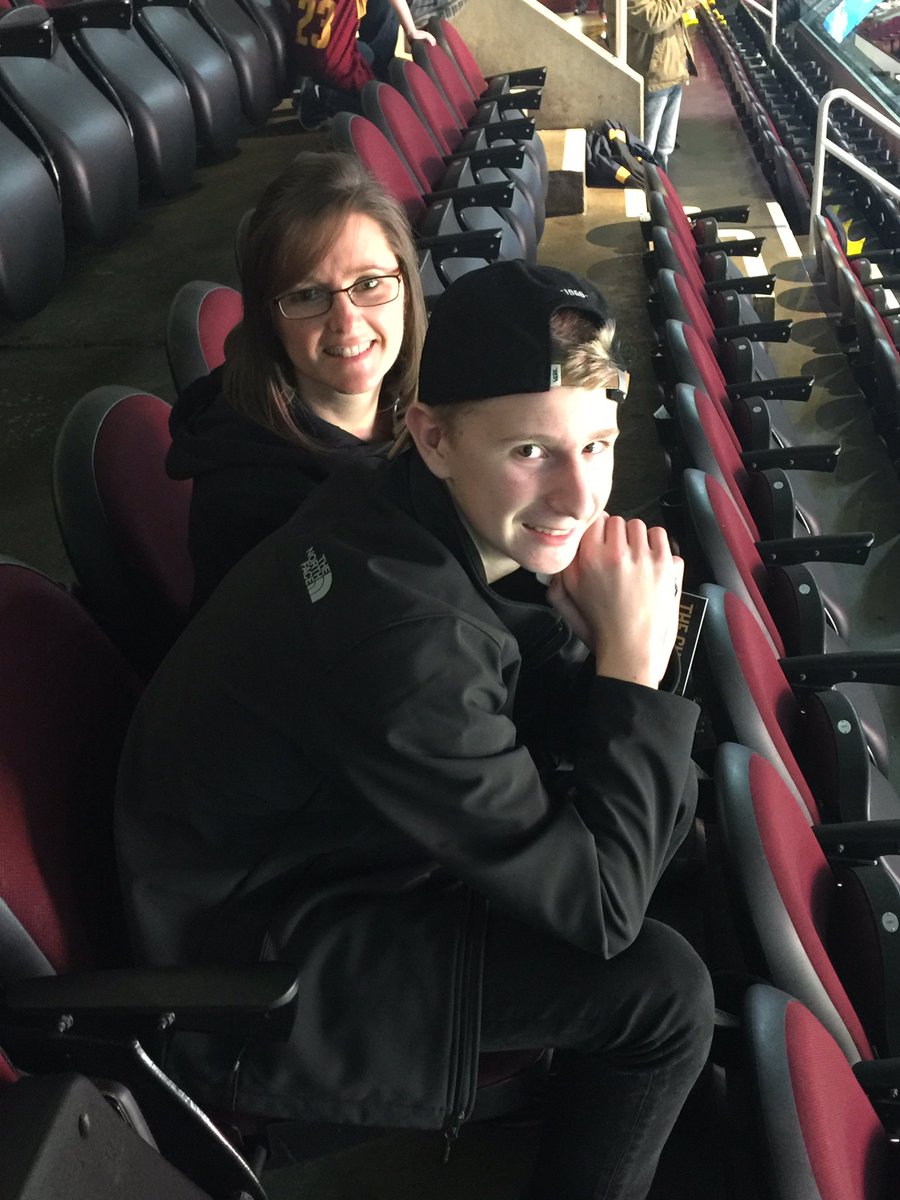 raytuck's tweet photo. @TweetQTV #AllForOne https://t.co/eZHLauAPlw