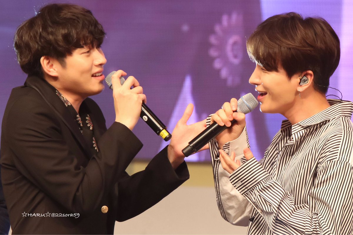 22sora59's tweet photo. 170121 LOTTE Fanmeeting 
83で活動してくれればいいのに…
#leeteuk  #heechul #83line ［cr:@22sora59 ］ https://t.co/obIoBLfv1r
