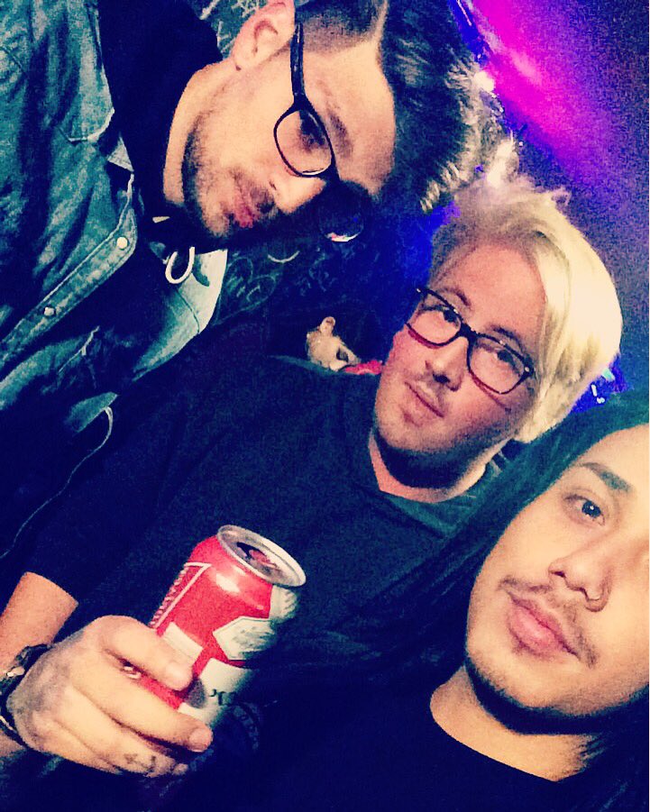 BedlamBarrio's tweet photo. Brotherly love #bedlambarrio #vinnyagate #sabastianmartinez #samnicks https://t.co/DoXPacrY3K