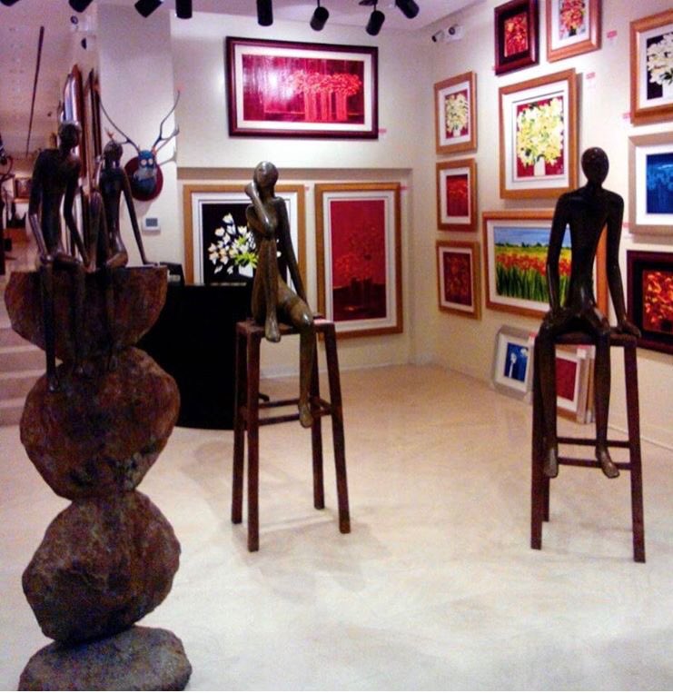 AtlasGalleries tweet picture