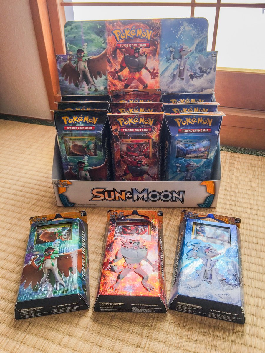 Twitter पर ヤマモ卜ヒ口ユキ Hiroyuki Yamamoto 海外版のポケモンカードゲーム Pokemon Tcg Sun Moon Theme Decks のサンプルをいただきました パッケージのジュナイパー ガオガエン アシレーヌのイラストを担当させていただきました 日本では販売され Twitter पर ヤマモ卜ヒ口ユキ Hiroyuki Yamamoto 海外版のポケモンカードゲーム Pokemon Tcg Sun Moon Theme Decks のサンプルをいただきました パッケージのジュナイパー ガオガエン アシレーヌのイラストを担当させていただきました 日本では販売され