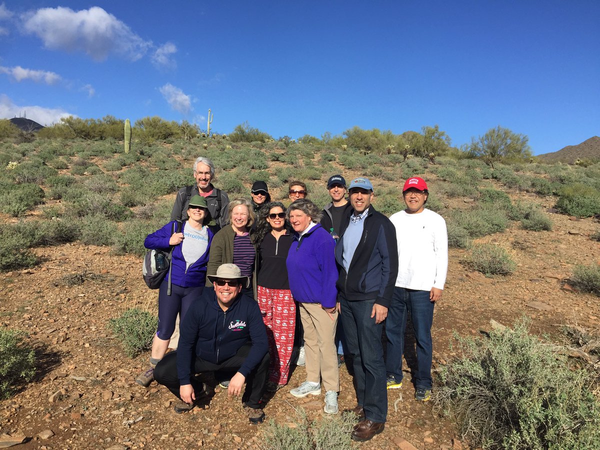 medpedshosp's tweet image. After a good morning meeting, then had a 5.3 miles hike in the Lost Dog Wash trail! @ACPinternists BOR #wellness #fitdocs #endorphines