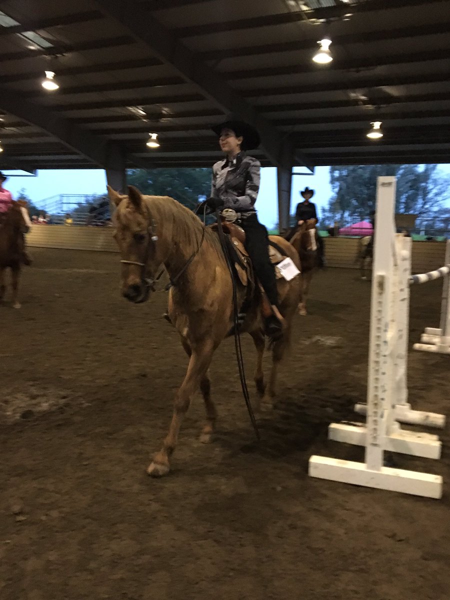 ssuequestrian's tweet photo. Good luck to Kendall B, Yasmeen G, and Peyton B in class 11! https://t.co/M8z0JumgM8