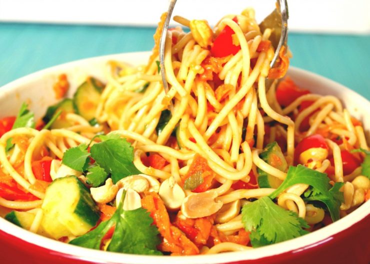 yumgoggle's tweet photo. Spicy Peanut Pasta Salad #easy #FoodMeanderings #FreshVegetables #noodlesalad #pastasalad https://t.co/cXERjfj5Xg https://t.co/U5Lk2zOtpx
