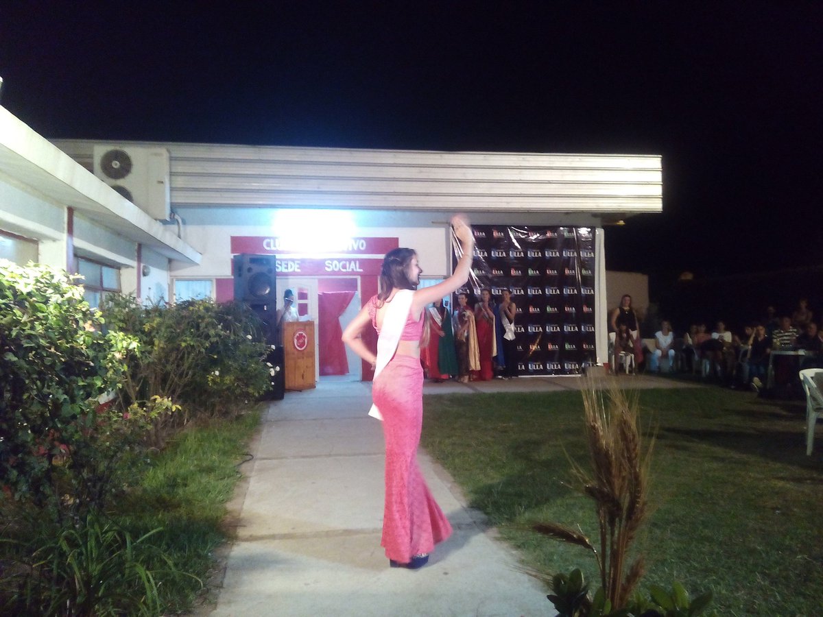marcosblanda's tweet photo. En la fiesta zonal del #Trigo en #LagunaLarga hoy la elección de la reina que participará en la fiesta nacional en #Leones https://t.co/dj4miw1dHs