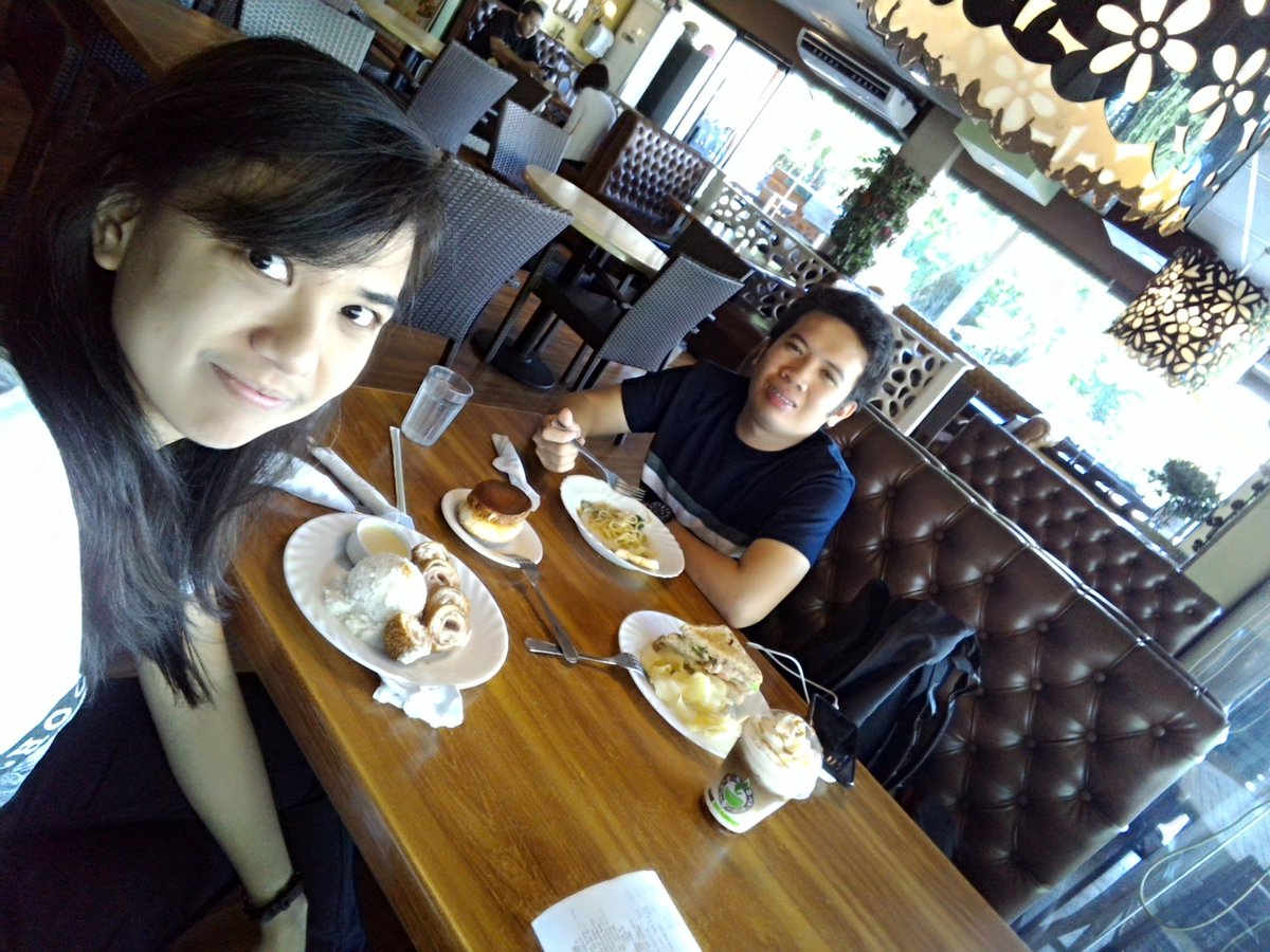 YM_Fernandez's tweet image. Si Bes uli. At ang walang sawang gala 👊👊👊 #Roger #TechServ