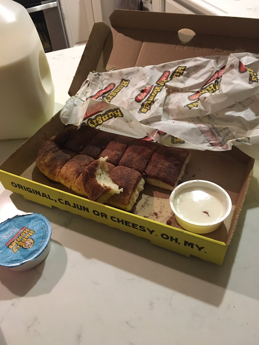 Im_So_Casual's tweet photo. #PerksofGrowingUp being able to buy my own box unlike when I was a kid and had to share the icing and shit. How bout now. 😋 https://t.co/T5u2fcjPbf