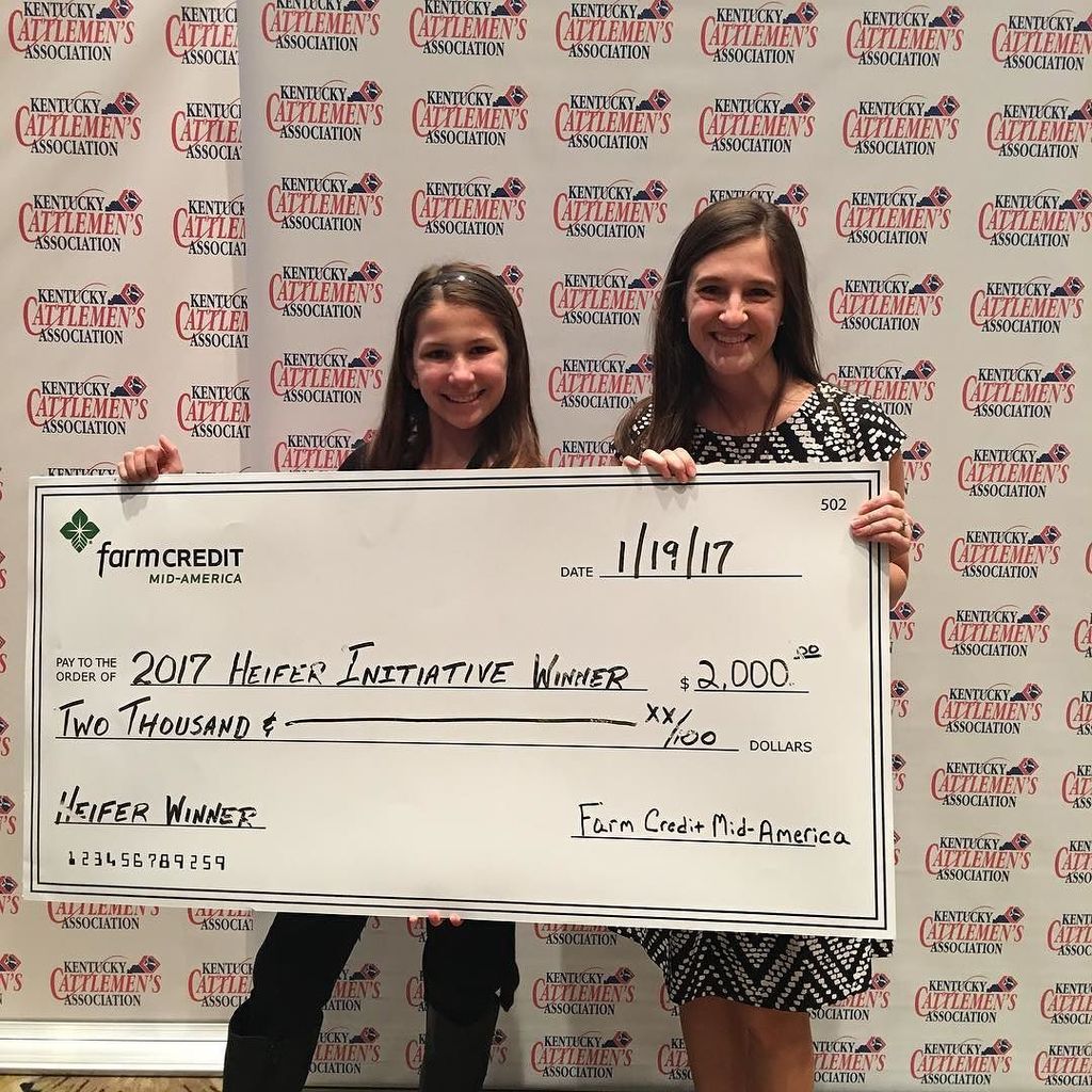 wiggletoncreek's tweet photo. My little cattlemen won a heifer!  #youthheiferinitiative https://t.co/RBm7usEyAu https://t.co/WBPhZ1HuP1