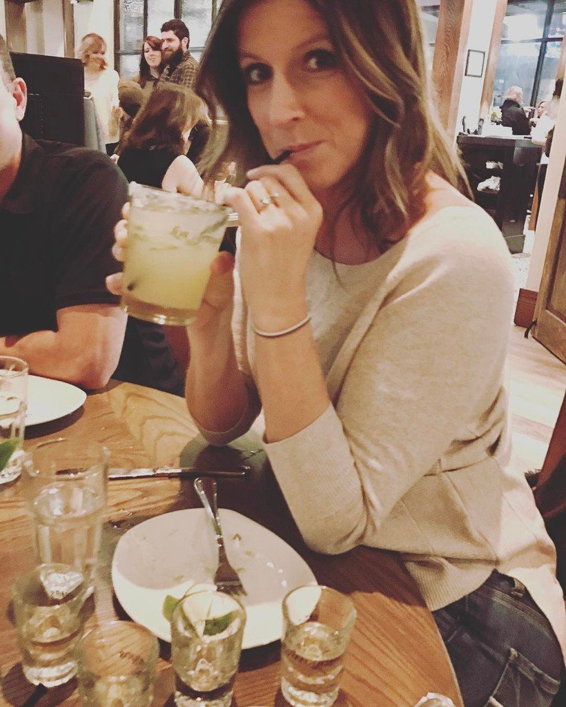 katiesmardo's tweet photo. Tequila goin down tonight 😳🍹👏 #allthedrinks #tequilagoindown #funwithfriends @bridgetowens… https://t.co/xrELoailwu https://t.co/f1A2h9hXcu