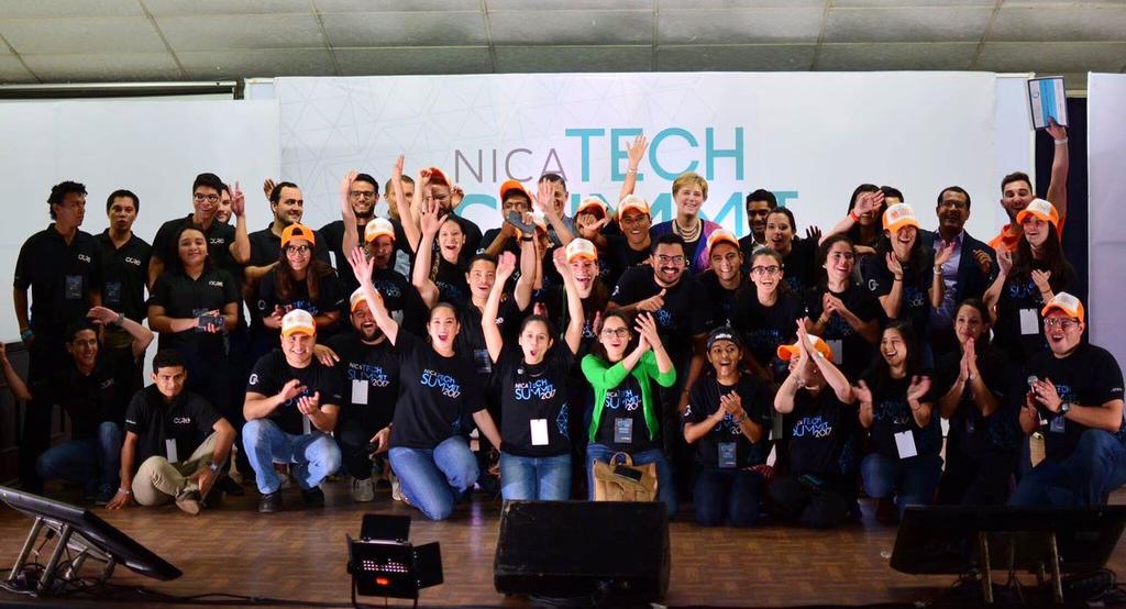 luzelena_cs's tweet photo. Los @GShapersMGA la sacamos del estadio con el #NTS2017 fue todo un éxito! #NicaTechSummit #Nicaragua #iRun #techie https://t.co/lJ3s0MJGtQ