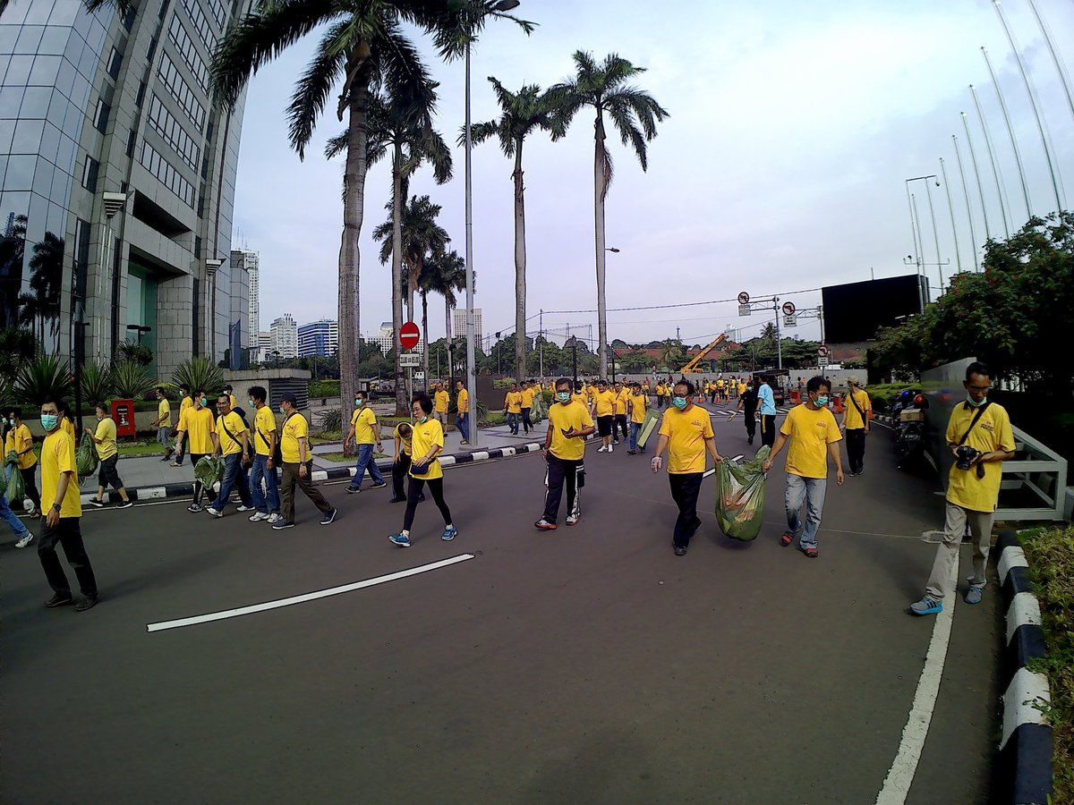 bagussatriatam4's tweet photo. Aksi bersih-bersih Artha graha peduli @agpeduli  #agpedulisampah #papscbd #cfdscbd  @papSCBD @EnjoyJakarta https://t.co/2eLH2QU2sY