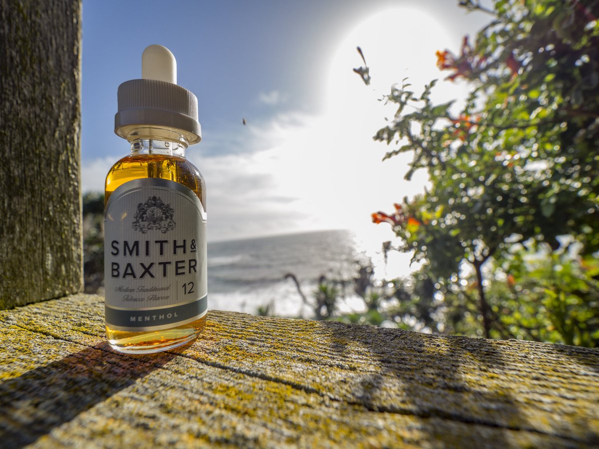 TraditionReborn's tweet photo. Put that urge on ice with a bottle of Menthol Tobacco.  https://t.co/vUjtpKmzy0

#smithandbaxter #moleculemade #vapeporn #vapelife #ecigs https://t.co/szJIRF1aI9