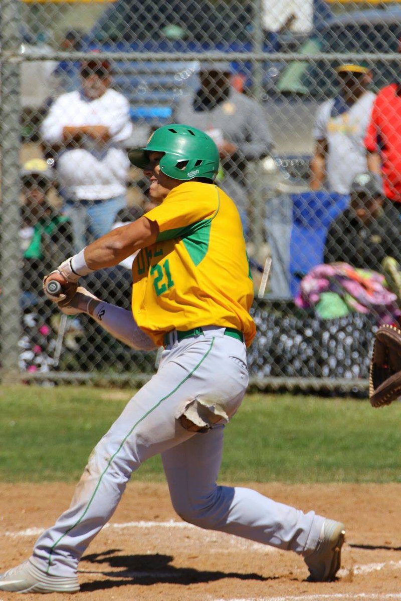 JettWhitfield7's tweet photo. Ready for my gloves and pants to start looking like this again!! ⚾️😂  #Sorryformyface https://t.co/aOJMgk2r1z