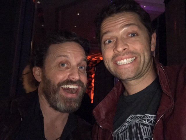 mishacollins's tweet photo. The @RandomActsOrg livestream concert from #SPNJax is starting! Join now: https://t.co/bHBQiv93K1 @LoudenSwain1 #SPNFamily https://t.co/0duFluPMVX