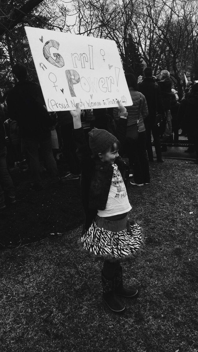ciarrathompsn's tweet photo. Such a beautiful and empowering day to have been apart of. 
|Women's March 2017| 
#ldnont #WomensMarch https://t.co/1JayW04yjF