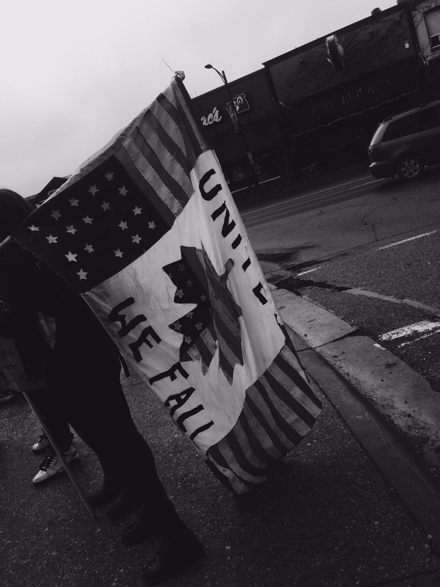 ciarrathompsn's tweet photo. Such a beautiful and empowering day to have been apart of. 
|Women's March 2017| 
#ldnont #WomensMarch https://t.co/1JayW04yjF