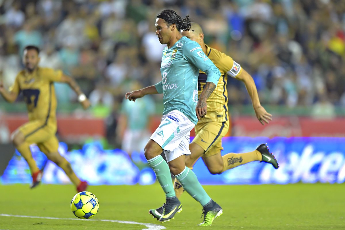 clubleonfc's tweet photo. #LaGalería del partido León vs. Pumas es presentada por @MexsportAgency. #RugeLeón https://t.co/IKq53AKlft