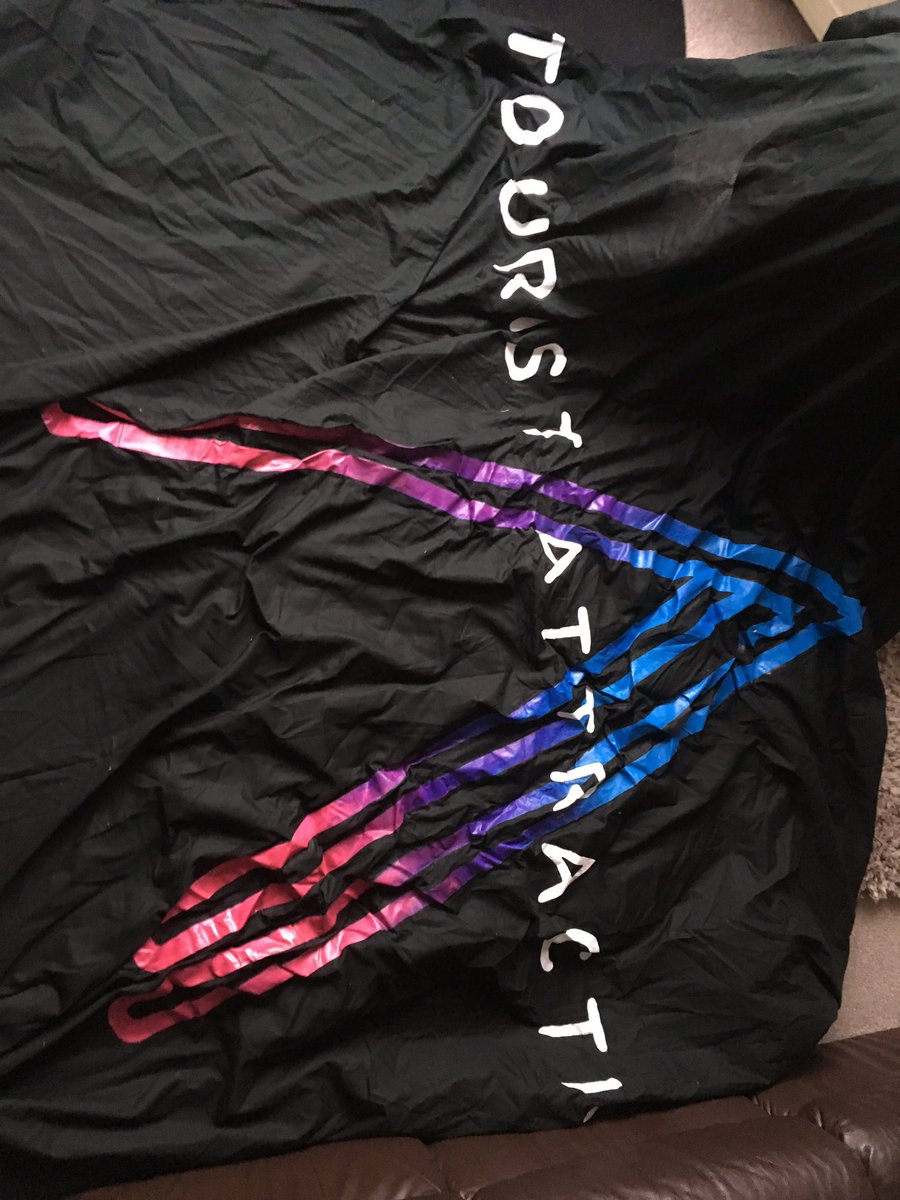 Most people try to pinch set lists at gigs. Me? Nah. Go hard or go home. I go for backdrops me! <a href="/TRSTATTRNS/">Tourist Attractions</a> forget something?!?