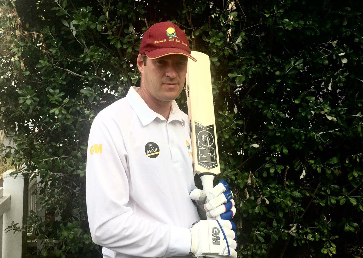 TMacCricket's tweet photo. Huge thanks to Phil Horne from #brittainwynyard for my @GMCricket Gunn &amp; Moore Chrome long blades. @AsicsNZ #gmcricket @ParnellCricket https://t.co/KiAuT39h2F