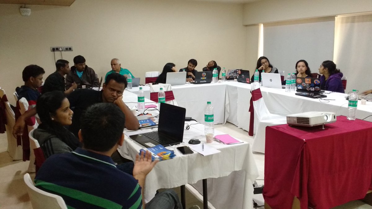 mozpune's tweet photo. Discussion on how to promote the localized browser in full swing #MozL10n https://t.co/Qq7xHRWDuJ