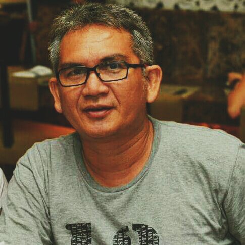 OrenBarat's tweet photo. Selamat Bung Tauhid Indrasjarief (Bung Ferry) atas terpilihnya menjadi Ketua Umum The Jakmania periode 2017-2020 https://t.co/rYcy2tLWWo