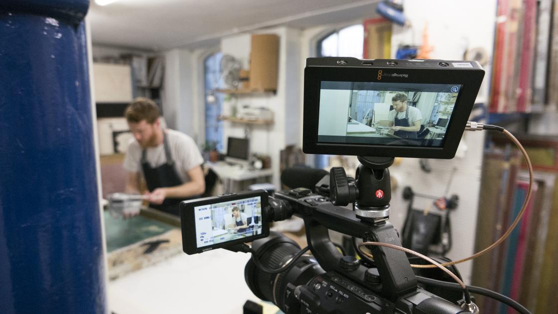 DanHeathStudio's tweet photo. Thanks to William Scothern for #filming me for #MadeinLondon. Great pleasure to tell my #making story. #craft #ldn https://t.co/QJKgFyZxWE