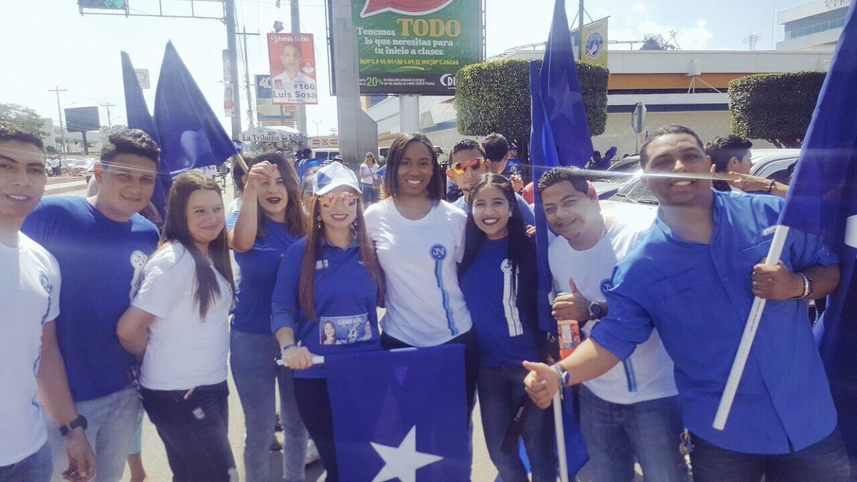 MujerJovenPNHDC's tweet photo. Mujer Joven DC esta presente!! #EstamosListos #PNH #JuventudNacionalista #AdelanteJOH https://t.co/3UZR5wwr9c