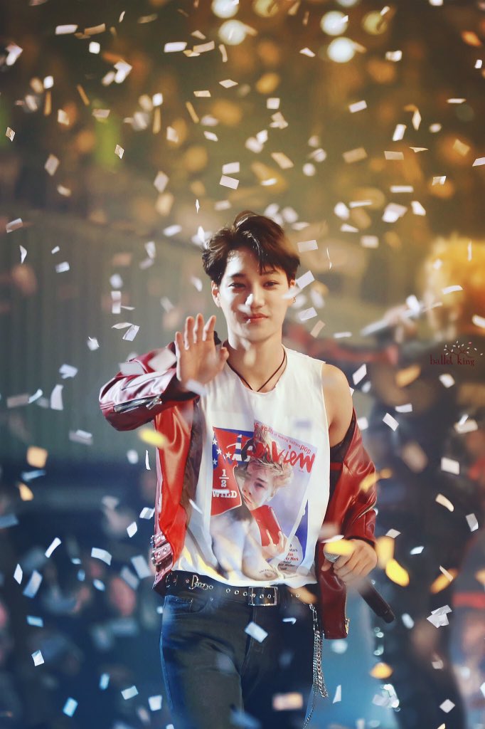 babypharitaa's tweet photo. @yeojyf @GLX_KSG94 @GLX_PCHANYEOL92 @GLX_Chaeeun89 @GLX_BBH92 hai, gua rp kai. Gua suka musik RnB #APGenreDay https://t.co/2ObZbSePVc