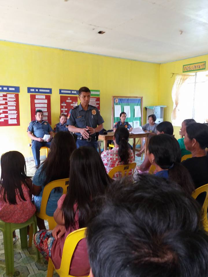 jomaligmps's tweet photo. Pulong-pulong sa Barangay-01.21.2017/09:00 AM
#BarangayDrugClearingOperation
#LACAP
#ProjectDoubleBarrelAlpha
#ProjectUSAD
#ProjectTaphang https://t.co/oNHH8wwvCW