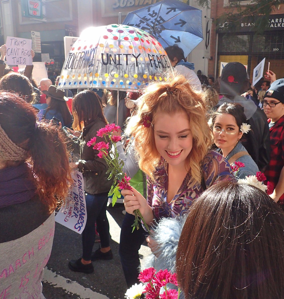 RachTwittle's tweet photo. #WomensMarch #WomensMarchLA https://t.co/A0QtnuplKl