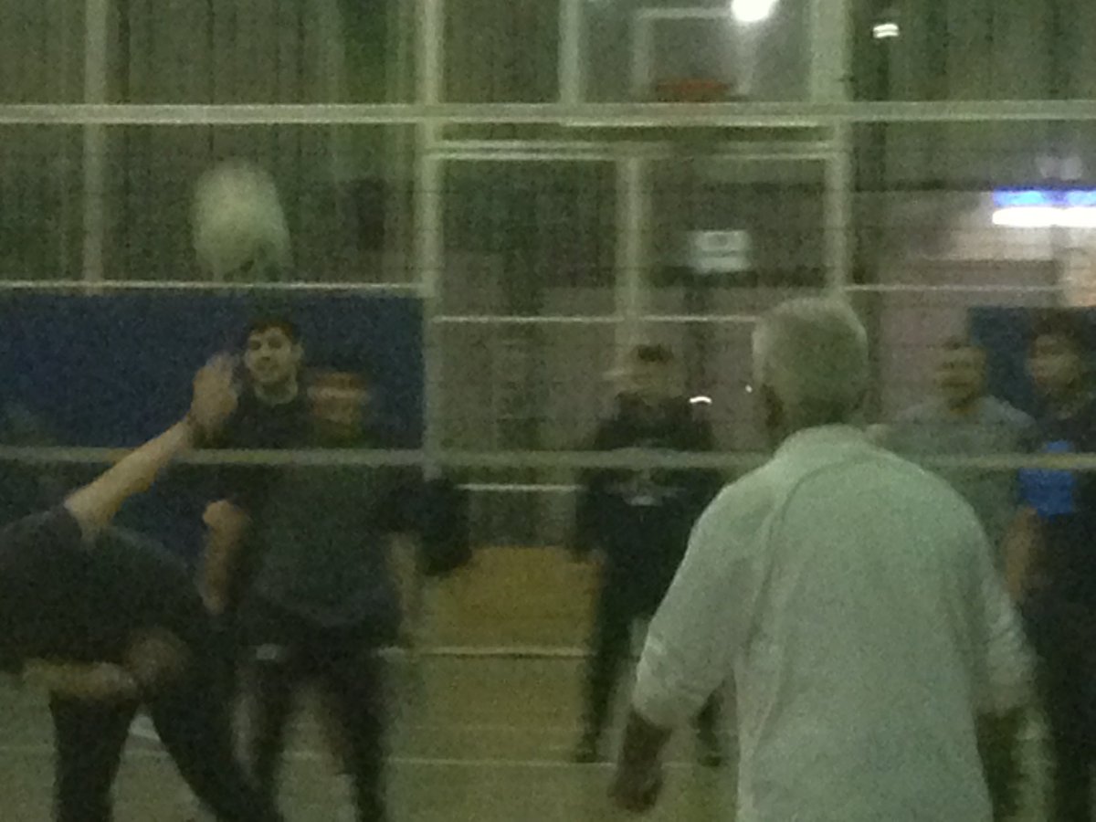 MagnoliaAlumni's tweet image. Last volleyball with Nick! Many of our members were ready to give him the best farewell. Good bye! @msa1reseda @MagnoliaSchools @RoboMsa1