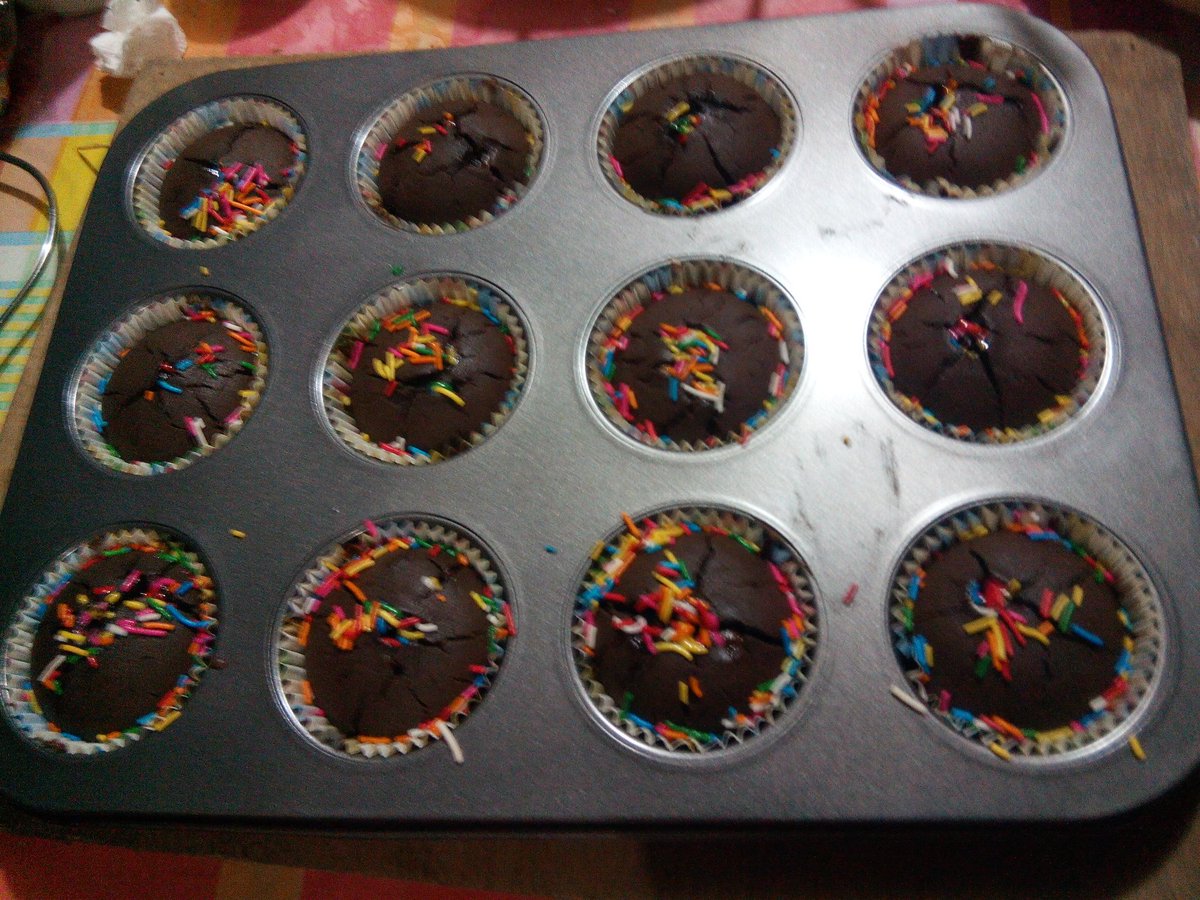 amor_talan's tweet photo. CUPCAKES !!!😍😍 https://t.co/MCOTOLHISa