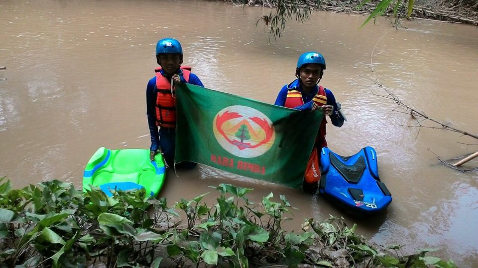 BaraRimba1's tweet photo. V-Day Expedisi Panca Face Level Selesai Pengarungan Sungai Citalahab dari Titik 0KM-10KM.
#FaceLevel #ExpedisiPanca #Tahap1 #BaraRimba https://t.co/wrzQven6ny