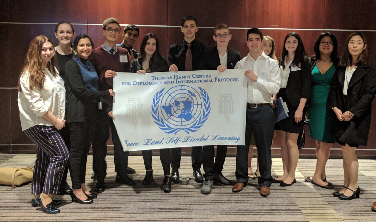 connolly_ch's tweet photo. THSS VMUN Team 2016.  Peace, Land, and Self-Directed Learning. #midnightcrisis #vmun https://t.co/sYAJQUl4m8