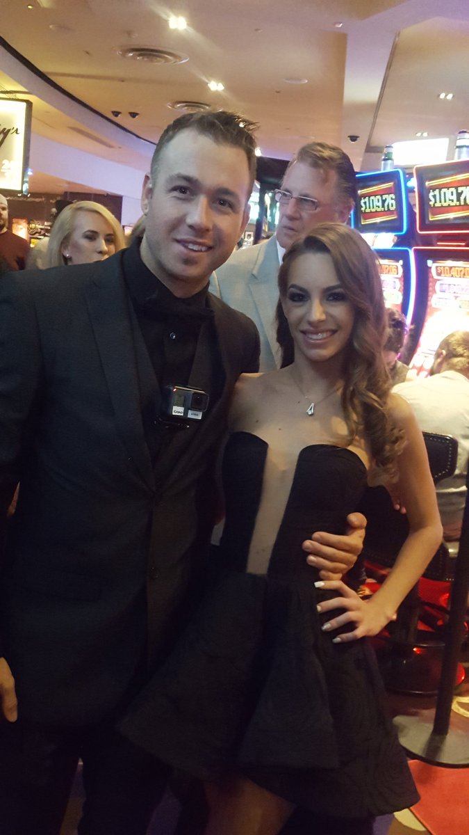 Fab_Fangurl's tweet photo. Sext beast @chadwhitexxx and his little doll @kimmygrangerxxx @avnawards #ShellsBoys https://t.co/vz3qEYoS3K