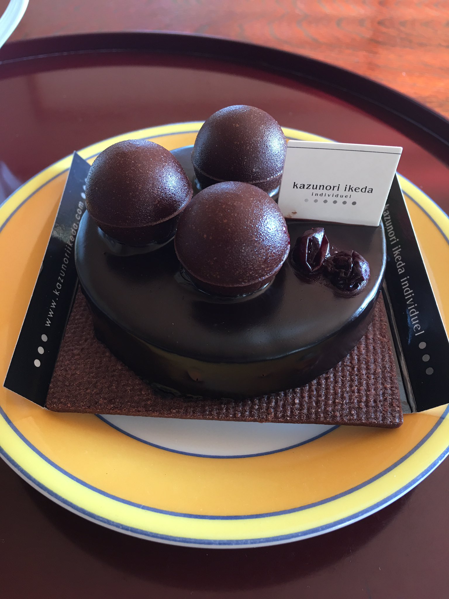 永奈 V Twitter カズノリイケダさんのクリスマスケーキ食べてから チョコ系のケーキが食べたくて ᵕ 今日もがっつりカズノリイケダさんのケーキ ラズベリーが効いていて チョコと相性が良い٩ ۶