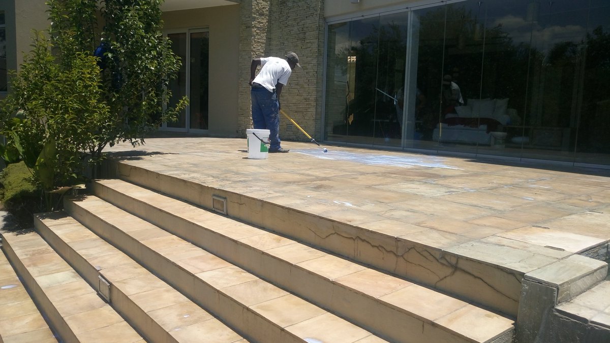 mrcprojects's tweet image. Here we took the old Grout of the tiles and install, new grout and seal the tiles in Kyalami.