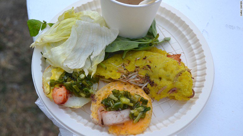 CNNTravel's tweet photo. 10 essential Vietnamese dishes every visitor should try: https://t.co/vs7nLHpzr1 https://t.co/gDD9qDpWqN