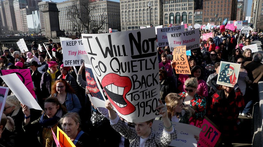 redeyechicago's tweet photo. Chicago, you did good. 250,000 people showed up to Saturday's Women's March.

Photos: https://t.co/TOUWmypQCK https://t.co/vxmRVor9MB