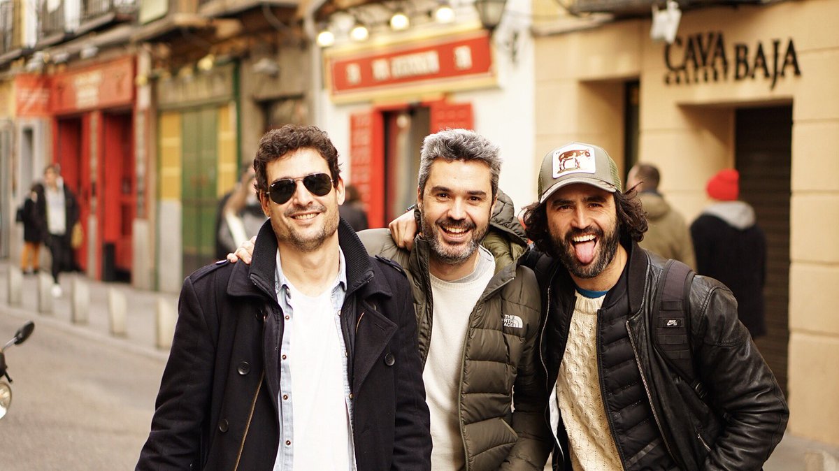 RaulGomez82's tweet photo. Domingos en buena compañía con @DANIELFLORESOCA y don Rafael!! #latineando #domingosrisisueños #amigos #domingeando #Madrid https://t.co/FISgtJXvvk