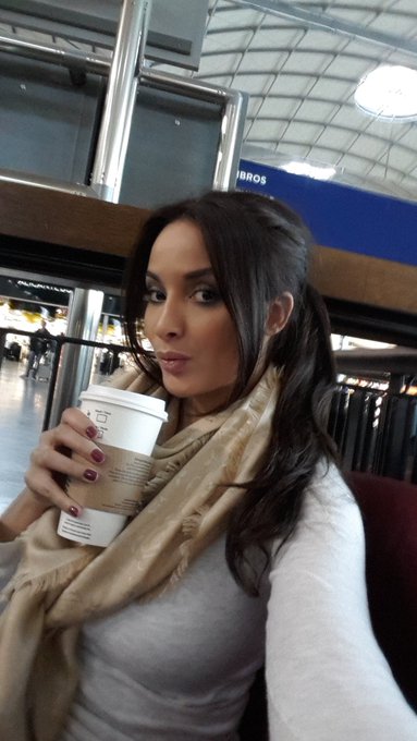 At the airport, direction London for @ES_PRIVATE ??✈?? https://t.co/A7CwXHHYi3