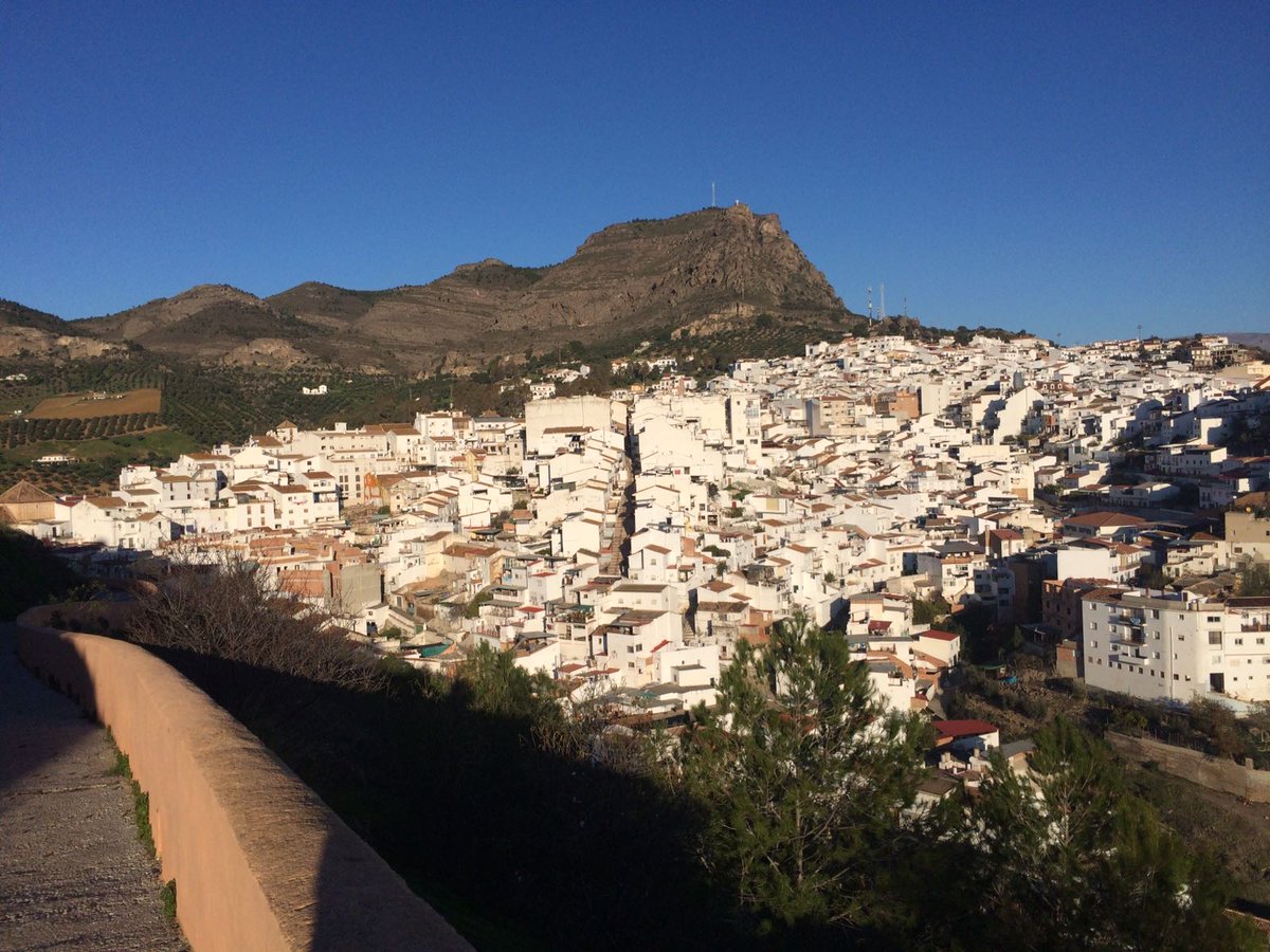 malagaesgenial's tweet photo. Buenos días! Hoy visitamos la localidad de Álora, te apuntas? Feliz Domingo #MalagaesEncantadora https://t.co/kQkaRpwBWR