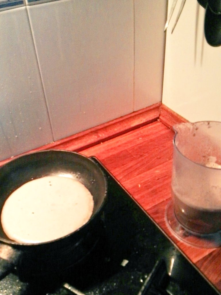 Domin_fitness's tweet photo. Preparando el desayuno del Domingo que hoy hemos podido descansar un rato más https://t.co/QFr9WQSHQQ