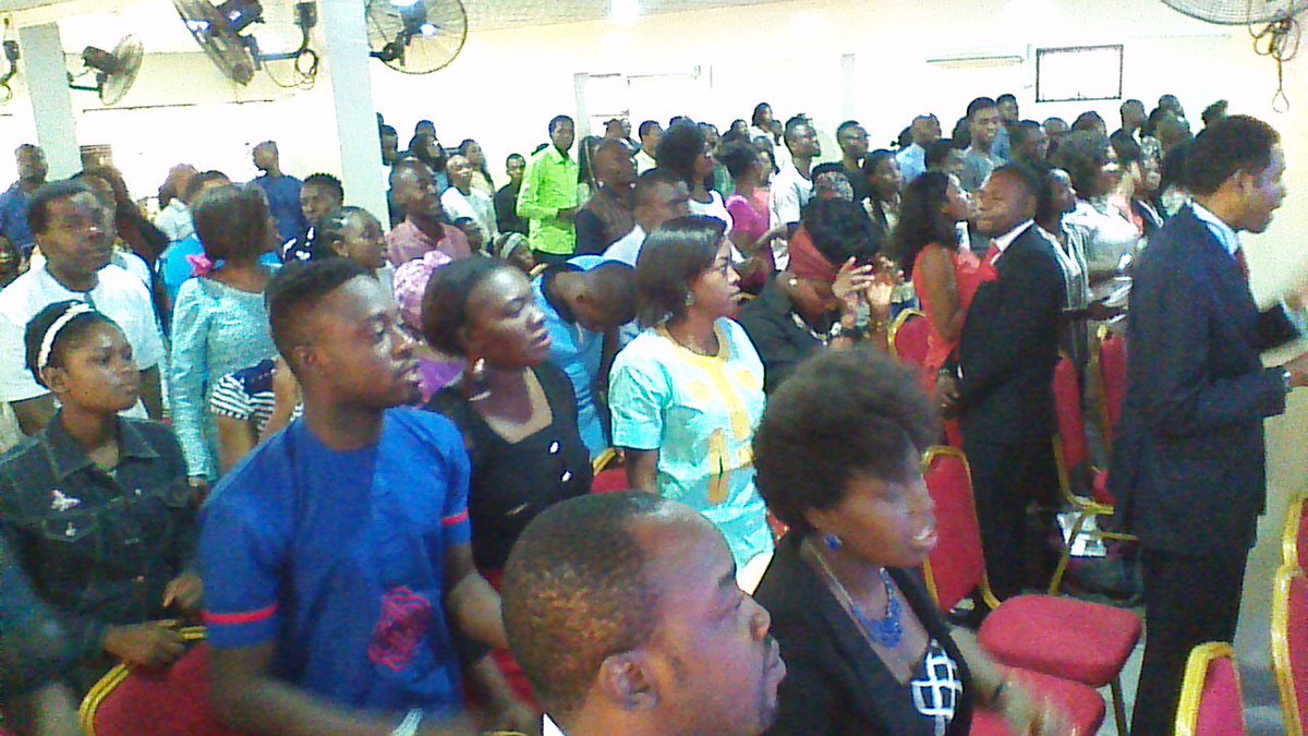 itischurch4real's tweet photo. Baba mi mo ESE o #PraiseForward2017 https://t.co/8EpyLbTkP5