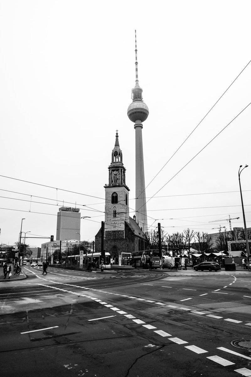 jbartke77's tweet photo. #Berlin #Fernsehturm #Marienkirche #photography #blackandwhitephotography #bzw #fujifilm #Xt2 #xf16mm #Monochrome #blackandwhite https://t.co/AkKJuehK6z