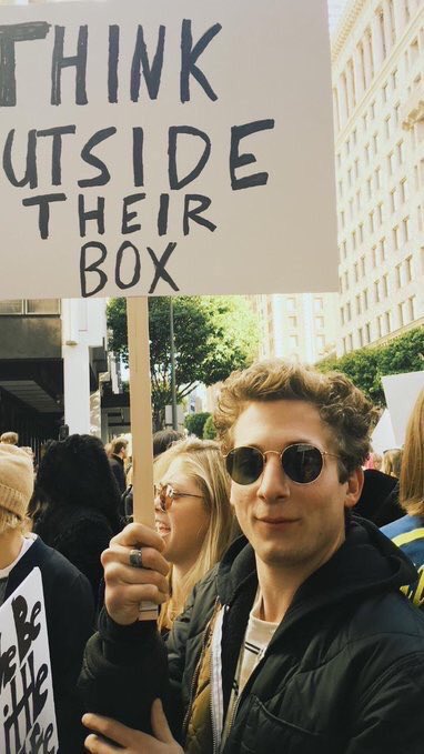 shvmeIess's tweet photo. think outside their box #WomensMarch https://t.co/Oj3xejEMwO