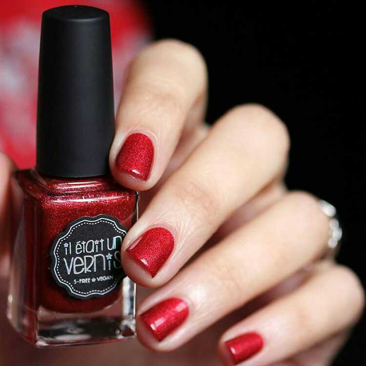 guerrilla_nails's tweet photo. Ecco "Curtain Call"  della collezione "So Cabaret!" di @iletaitunvernis, disponibile su https://t.co/RlJEWYSqIH #mani #nailswatch #notd https://t.co/UataocNf1y