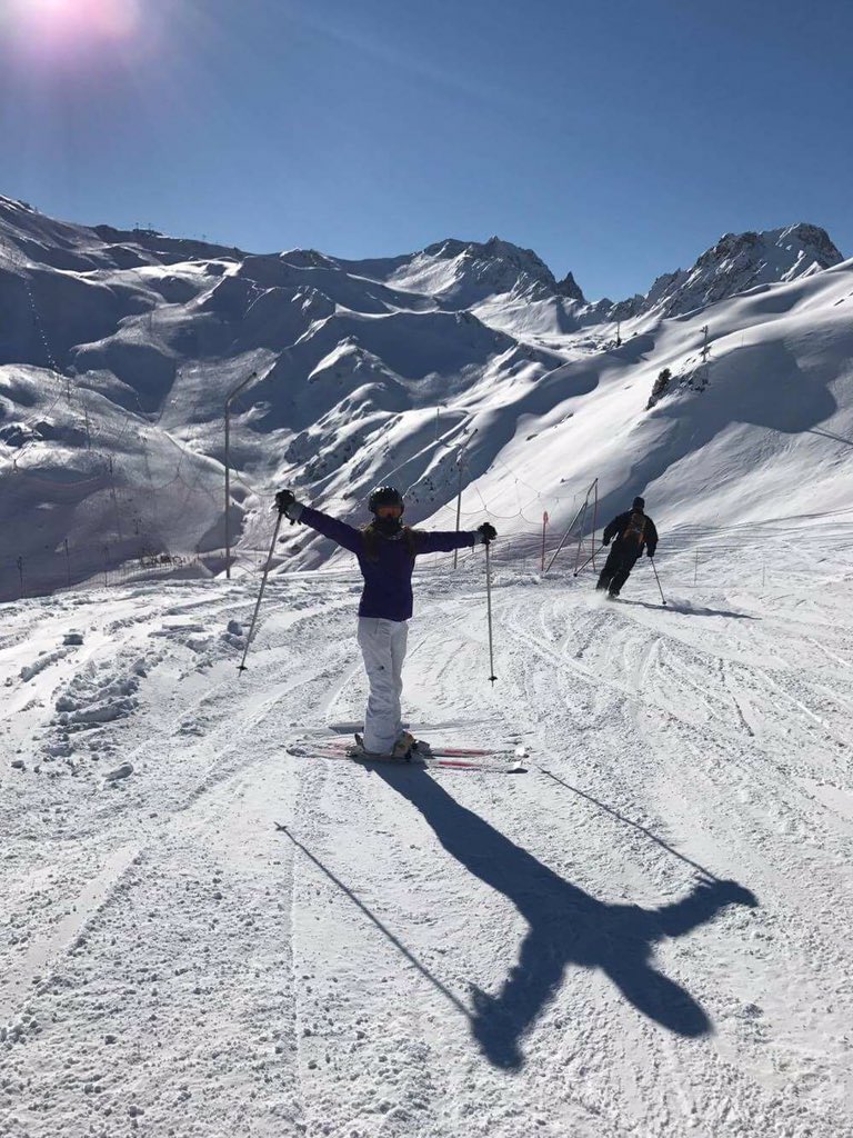 Kat__Elliott's tweet photo. @Les_Arcs_ski back home now, but the best week skiing ever! Fab resort and amazing snow conditions! 👌🏼❄️⛷ https://t.co/u5SBxOggg4