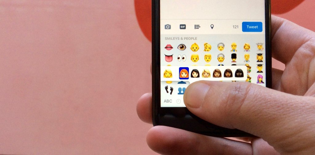  mojiphone.sk tweet media