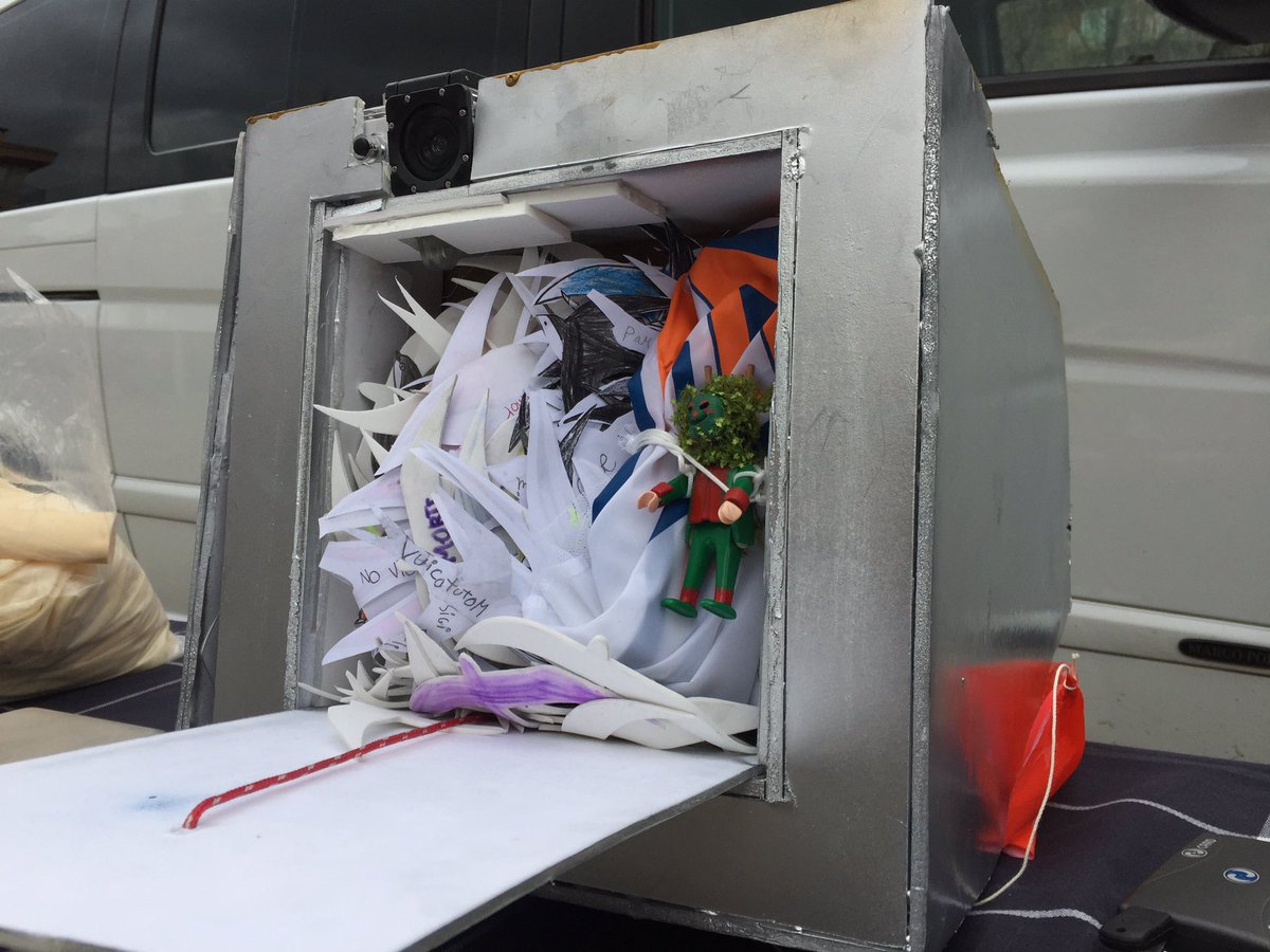 ClickPatum's tweet image. Ja tenim a bord el click de ClickPatum! Aviat començarem l'enlairament cap a l'estratosfera!